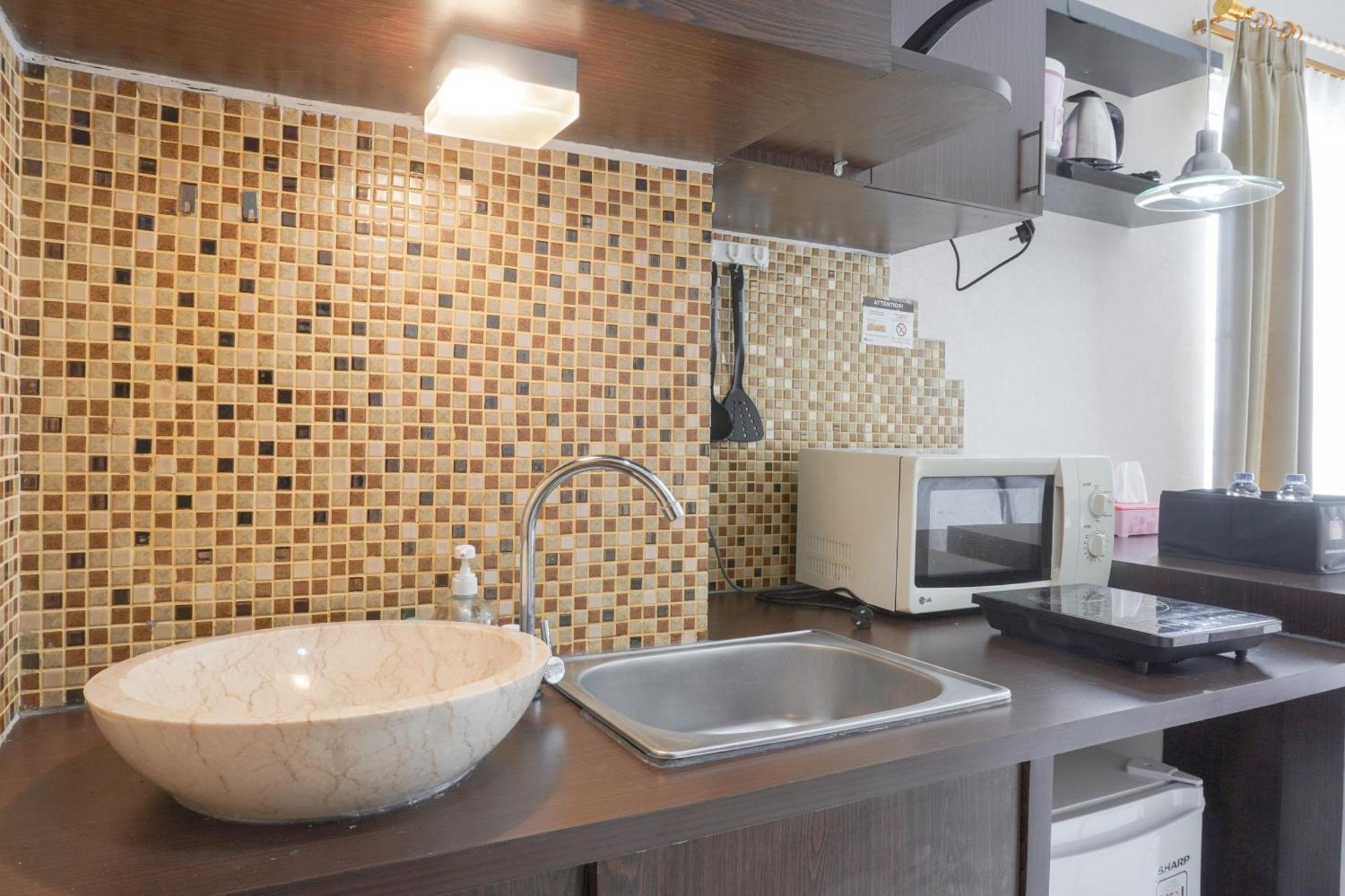 And Cozy At Signature Park Tebet By Travelio